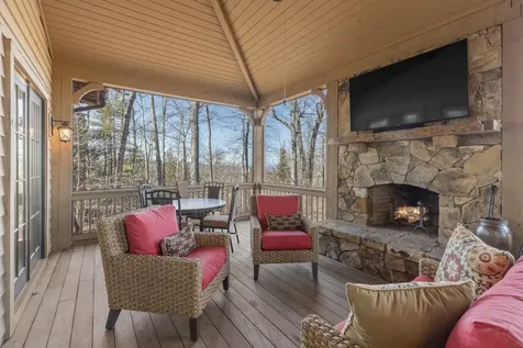 70 Bowline Court Cashiers NC 28717