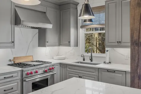 70 Bowline Court Cashiers NC 28717