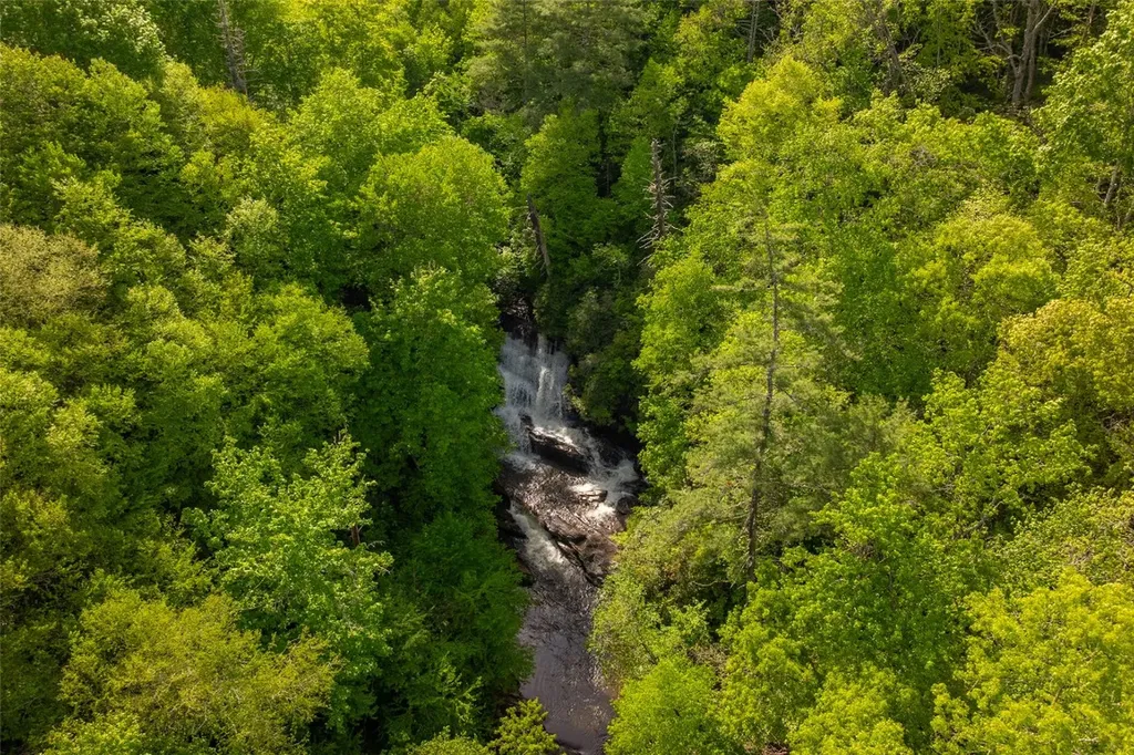 G110 Trimble Ridge Glenville NC 28736