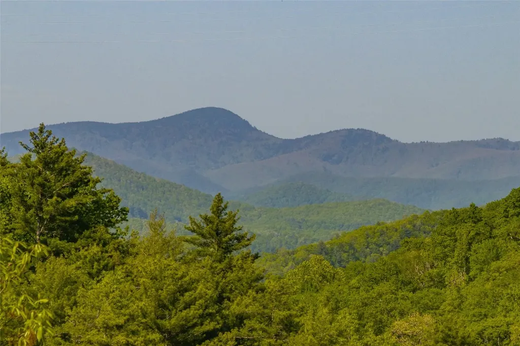 G110 Trimble Ridge Glenville NC 28736