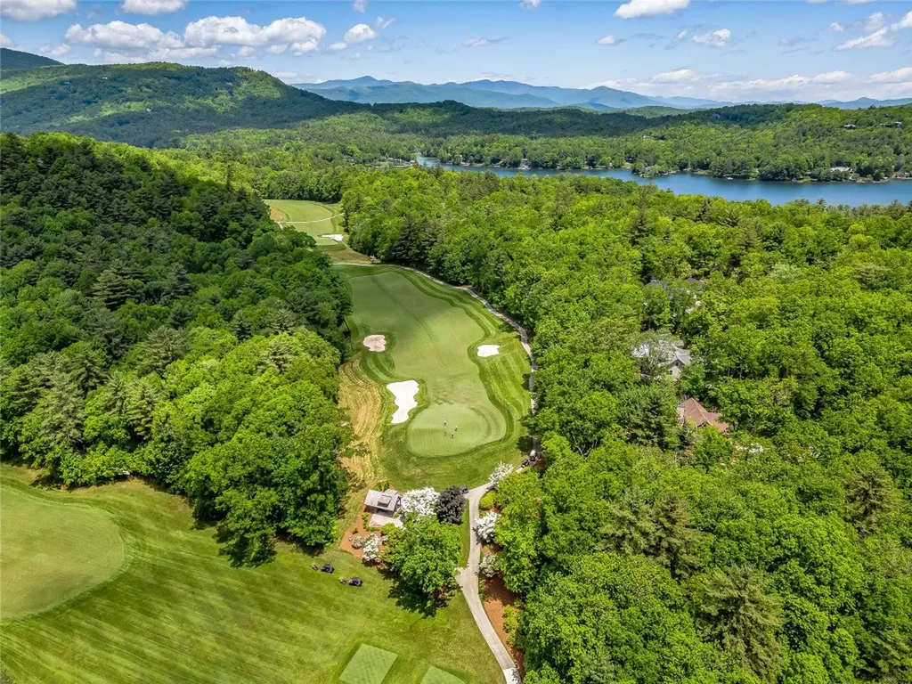 J 33 Cherokee Point Lake Toxaway NC 28747