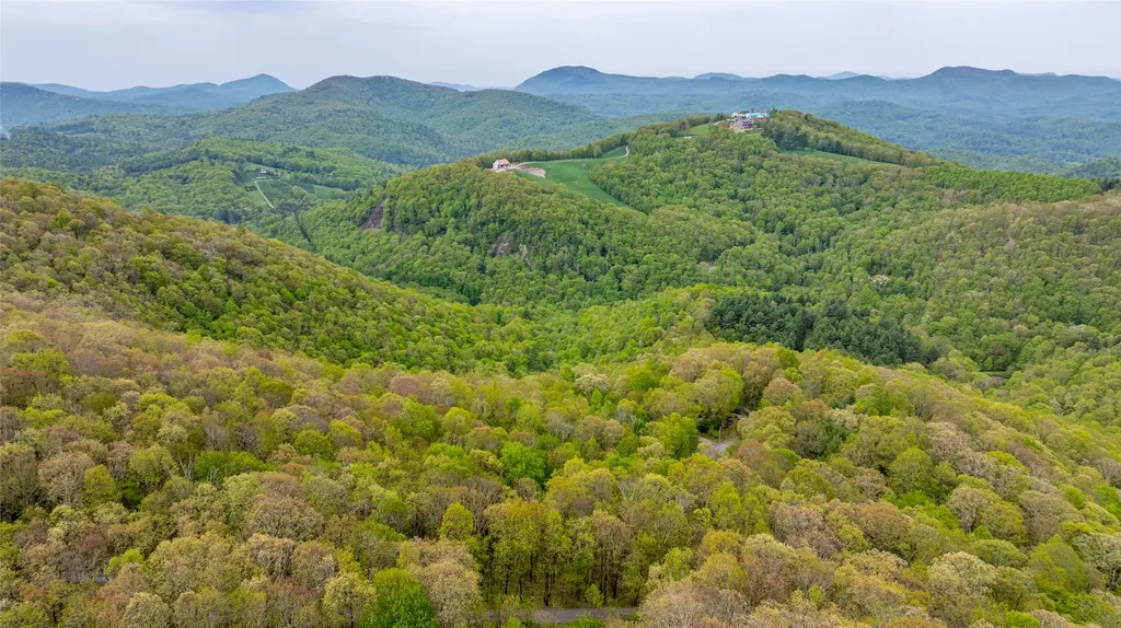 63/64 Valley View Trail Glenville NC 28736