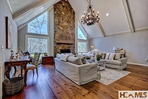 801 Split Rail Row Highlands NC 28741