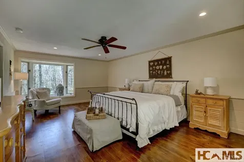 801 Split Rail Row Highlands NC 28741