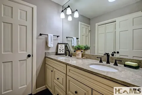 801 Split Rail Row Highlands NC 28741