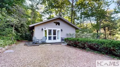 801 Split Rail Row Highlands NC 28741