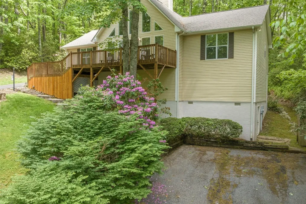 68 Golden Mist Court Sapphire NC 28774