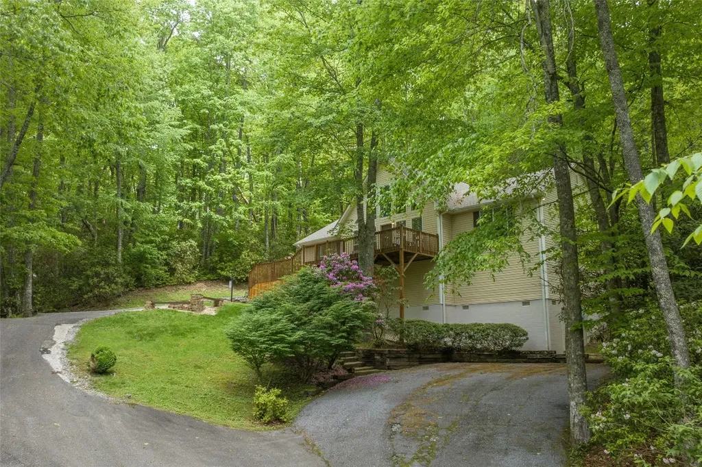 68 Golden Mist Court Sapphire NC 28774