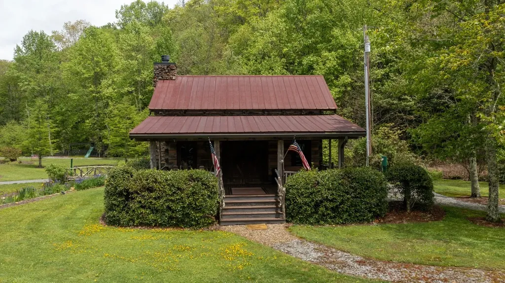 60 Bartram Trail Scaly Mountain NC 28775