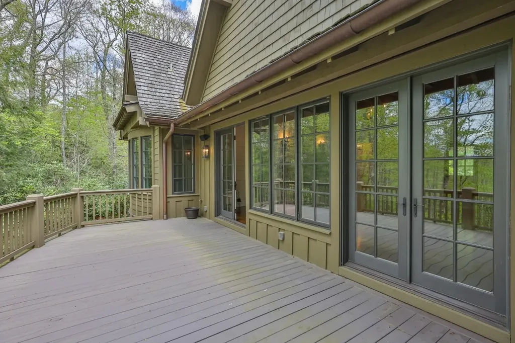 525 High Mountain Drive Cashiers NC 28717