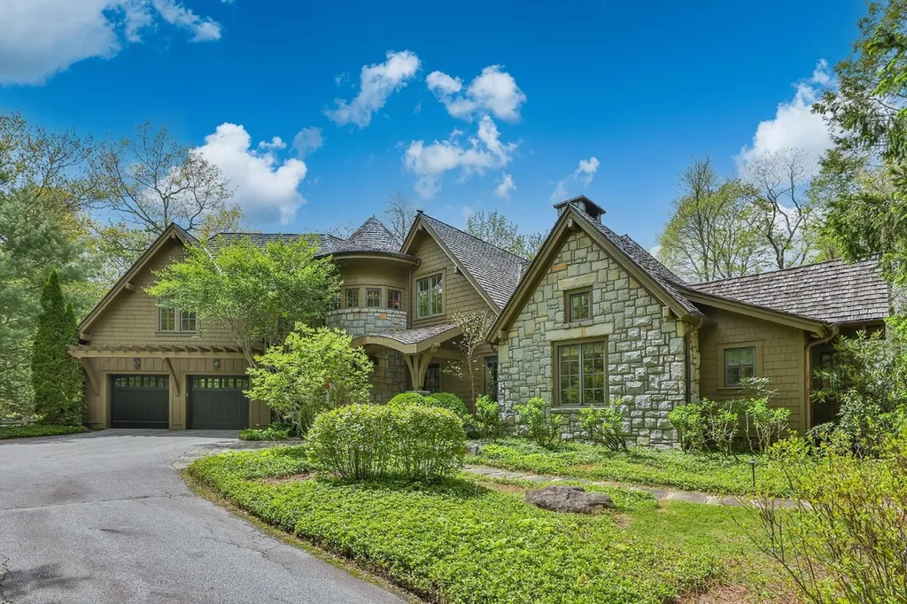 525 High Mountain Drive Cashiers NC 28717
