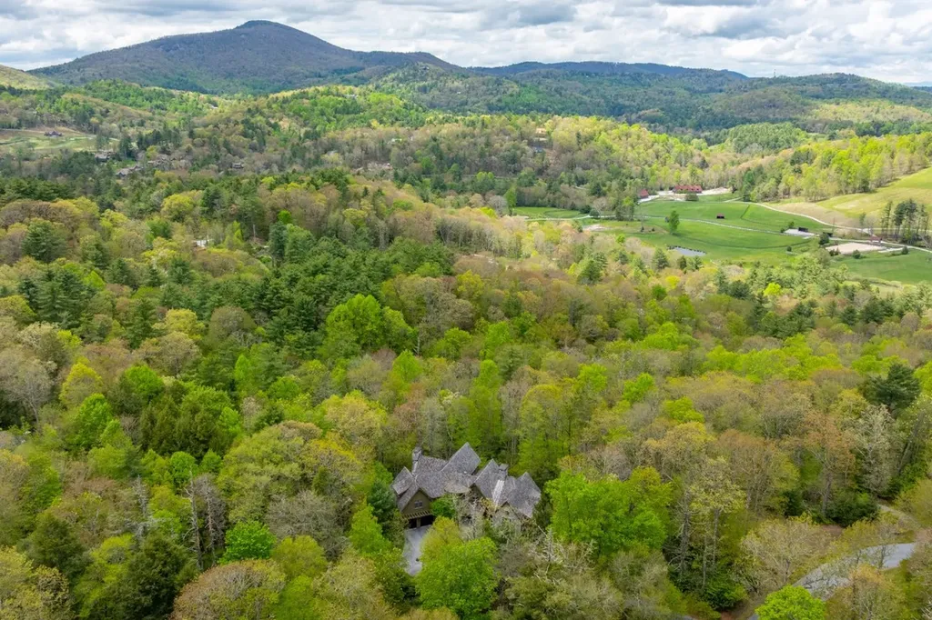 525 High Mountain Drive Cashiers NC 28717