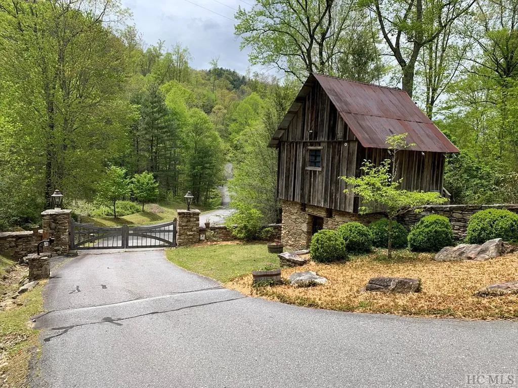 Lot 39 Sweetspring Trail Glenville NC 28736
