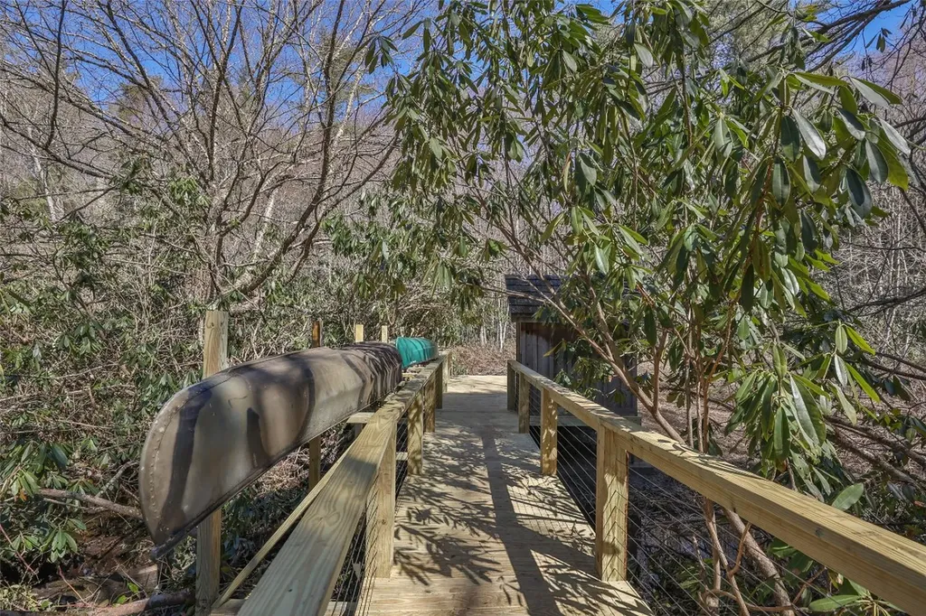 50 Laurel Terrace Highlands NC 28741