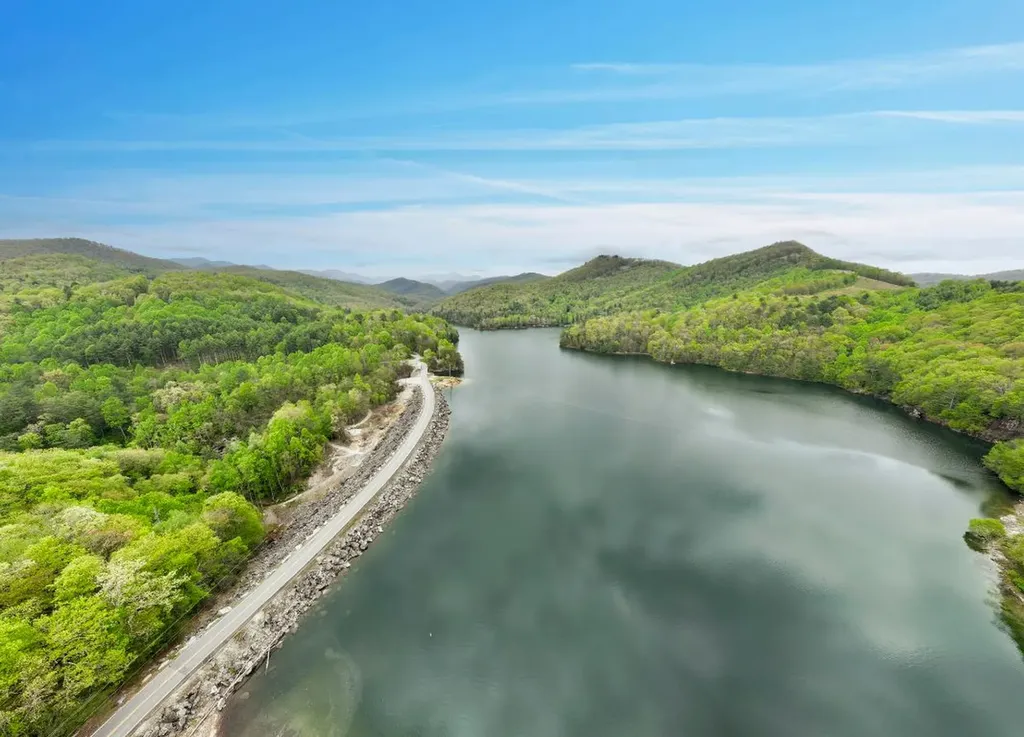 19 Winding Gap Lane Tuckasegee NC 28783