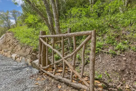 1066 Fowler Road Glenville NC 28736