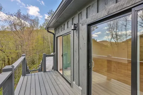 1066 Fowler Road Glenville NC 28736