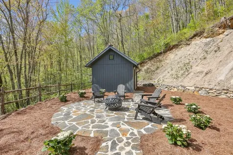 1066 Fowler Road Glenville NC 28736