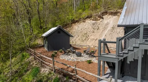 1066 Fowler Road Glenville NC 28736