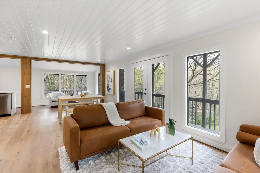 71 Buggy Barn Road Cullowhee NC 28723