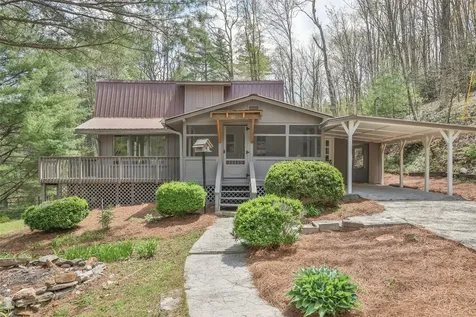 71 Buggy Barn Road Cullowhee NC 28723