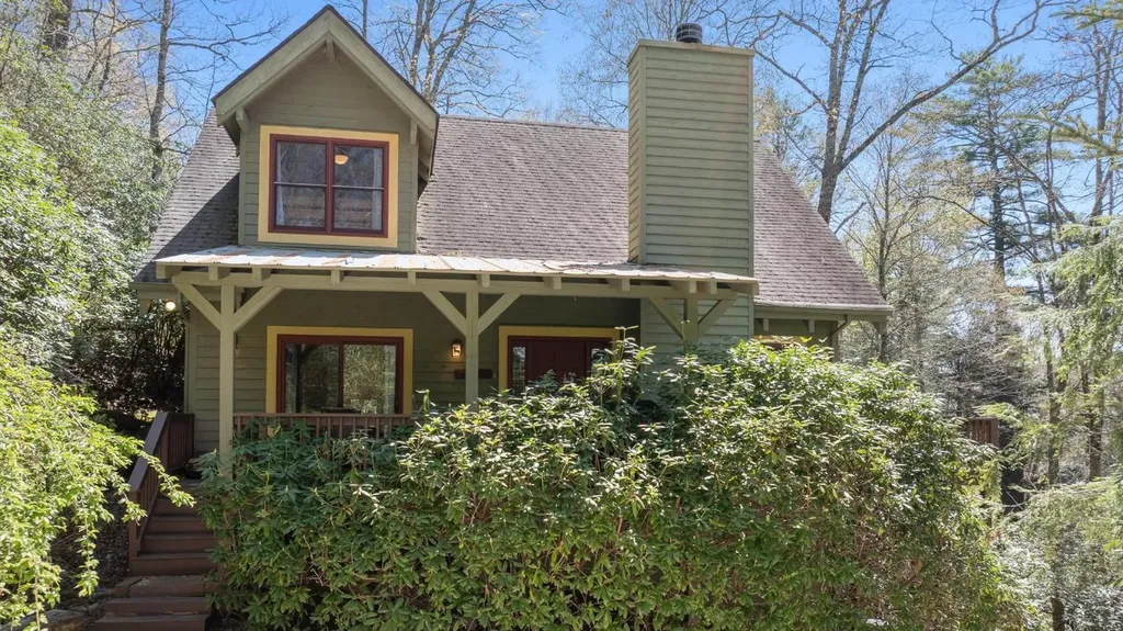 69 Holt Cottage Lane Highlands NC 28741