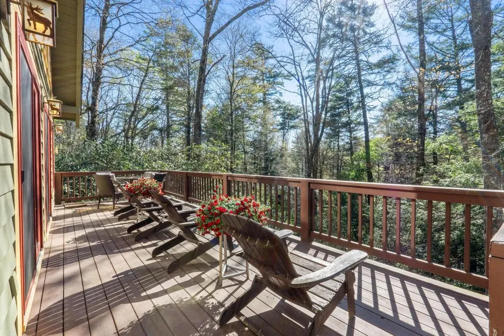 69 Holt Cottage Lane Highlands NC 28741