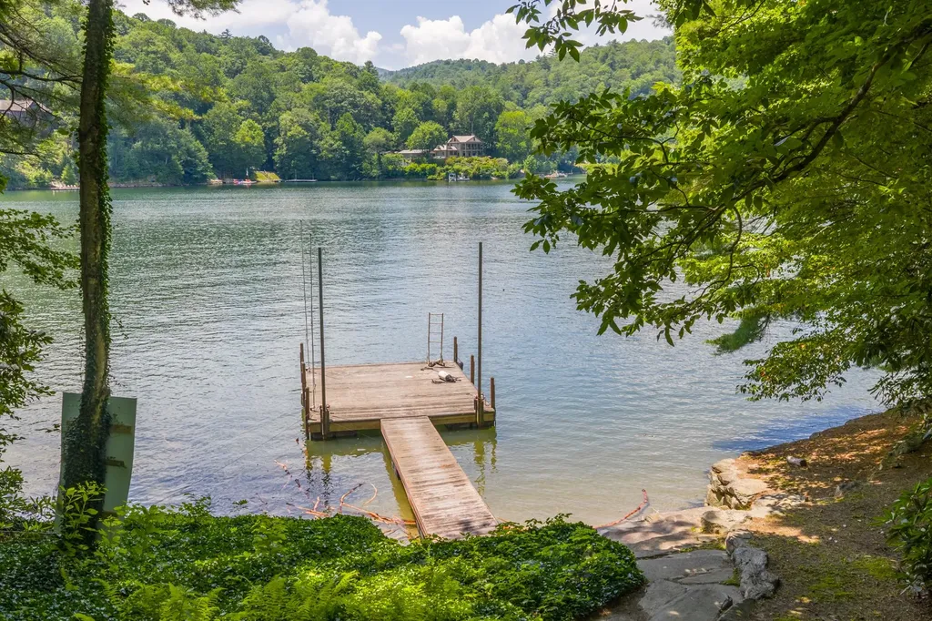 268 Tocami Trail Cullowhee NC 28723