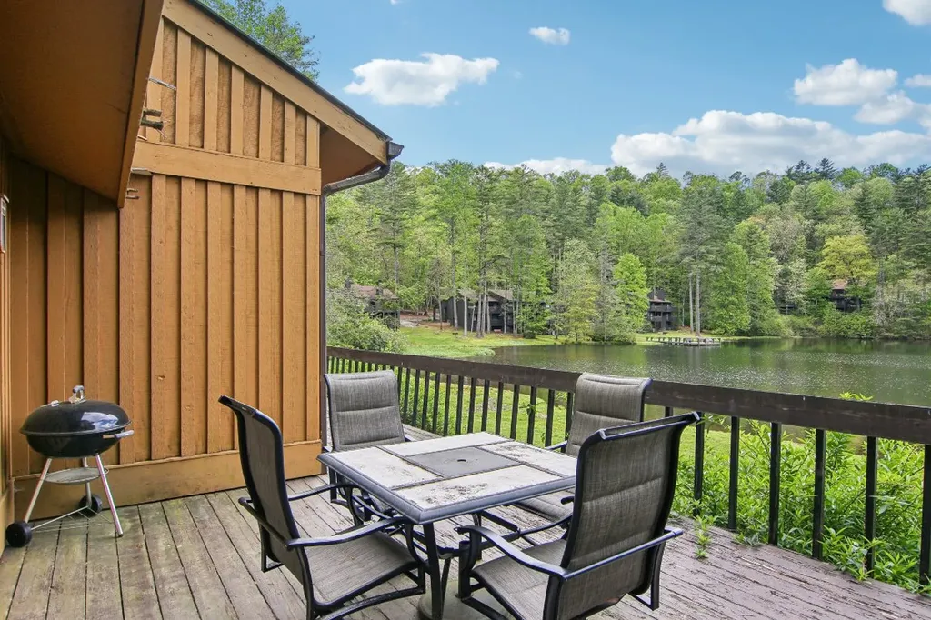 383 Wild Game Trail Sapphire NC 28774