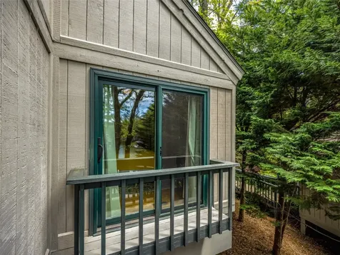 21 Toxaway Point Lake Toxaway NC 28747