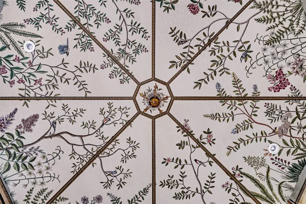 581 Sagee Woods Drive Highlands NC 28741