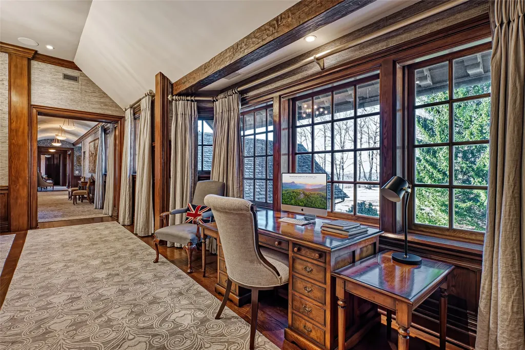 581 Sagee Woods Drive Highlands NC 28741