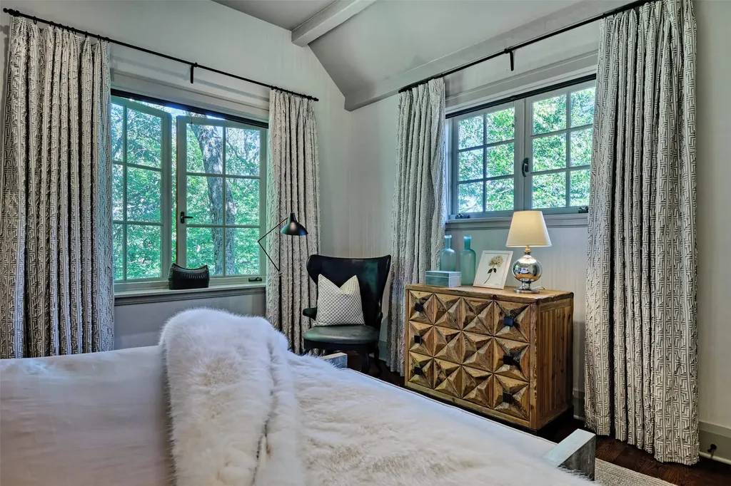 581 Sagee Woods Drive Highlands NC 28741