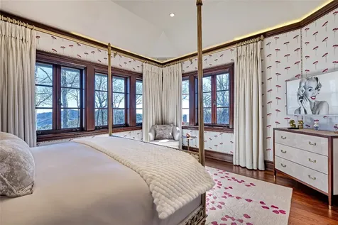 581 Sagee Woods Drive Highlands NC 28741