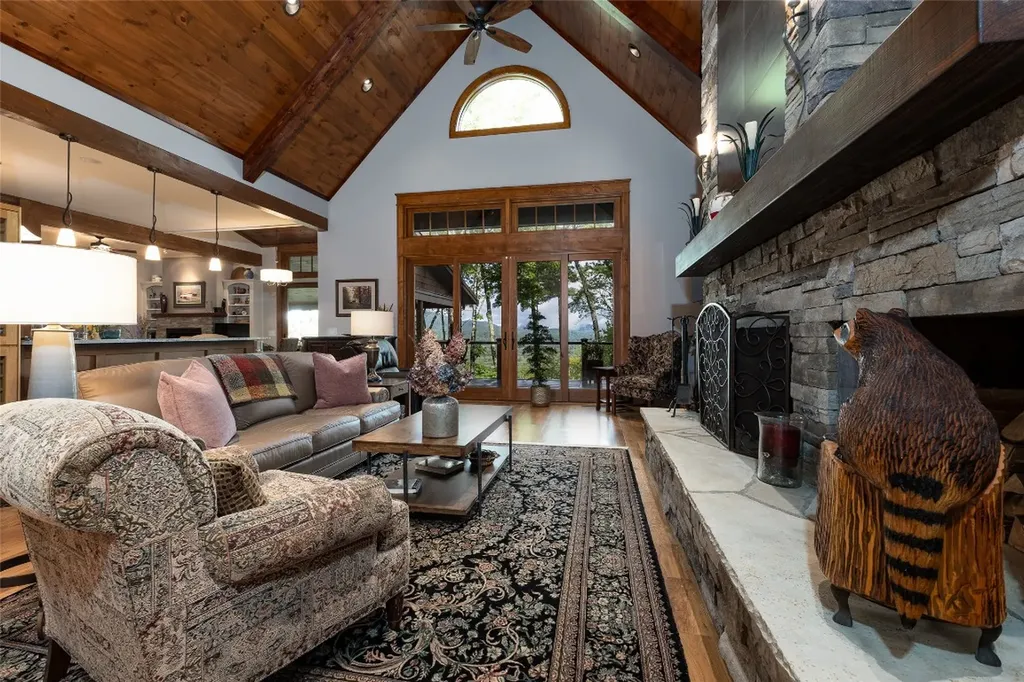 264 Jocassee Trail Sapphire NC 28774