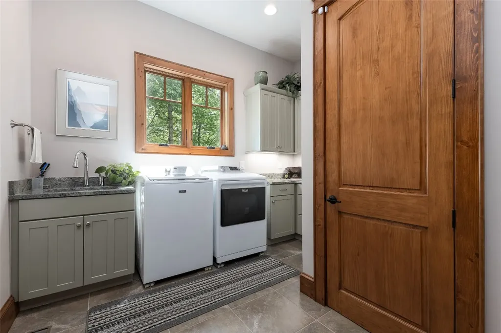 264 Jocassee Trail Sapphire NC 28774