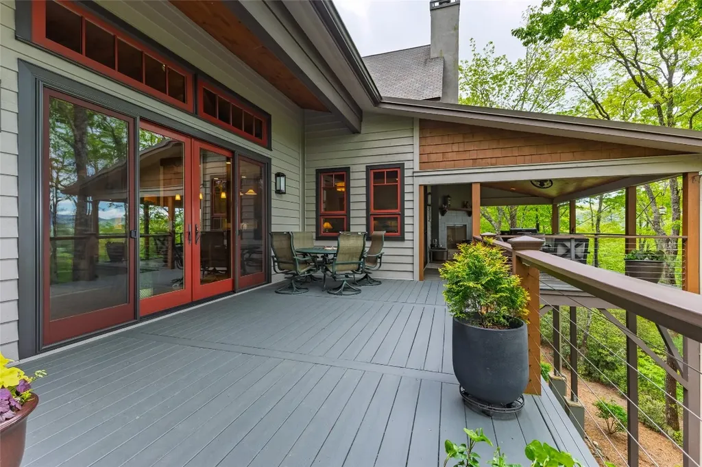 264 Jocassee Trail Sapphire NC 28774