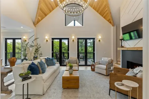 227 Sherwood Forest Road Highlands NC 28741