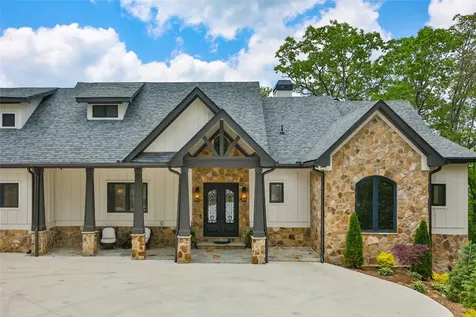 227 Sherwood Forest Road Highlands NC 28741