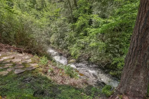 131 Big Creek Lane Highlands NC 28741