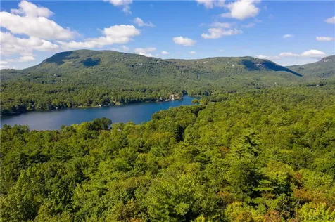 27 Hawk Mountain Road Lake Toxaway NC 28747