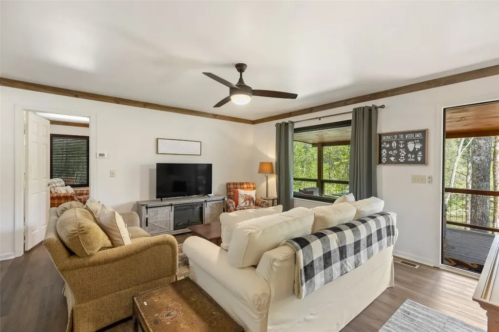 127 Short Road Cashiers NC 28717