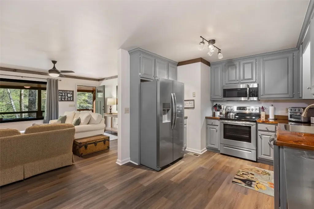 127 Short Road Cashiers NC 28717