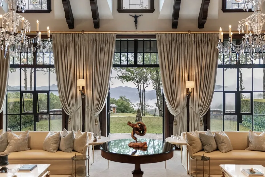 581 Sagee Woods Drive Highlands NC 28741