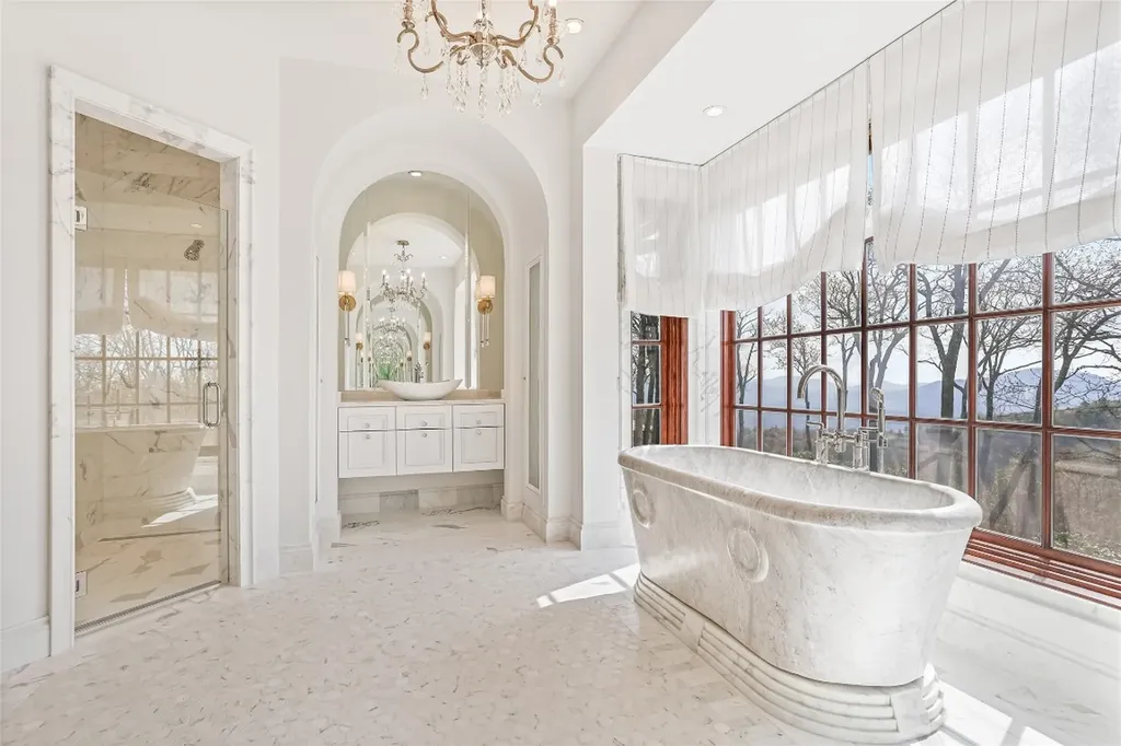 581 Sagee Woods Drive Highlands NC 28741