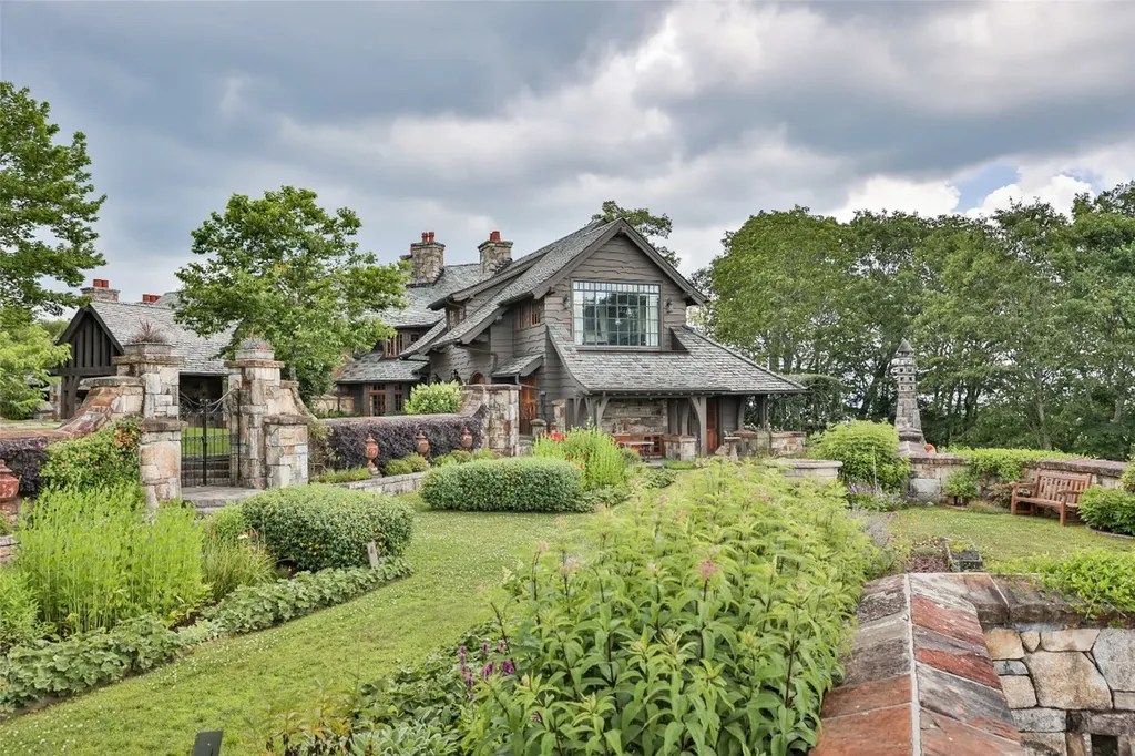 581 Sagee Woods Drive Highlands NC 28741