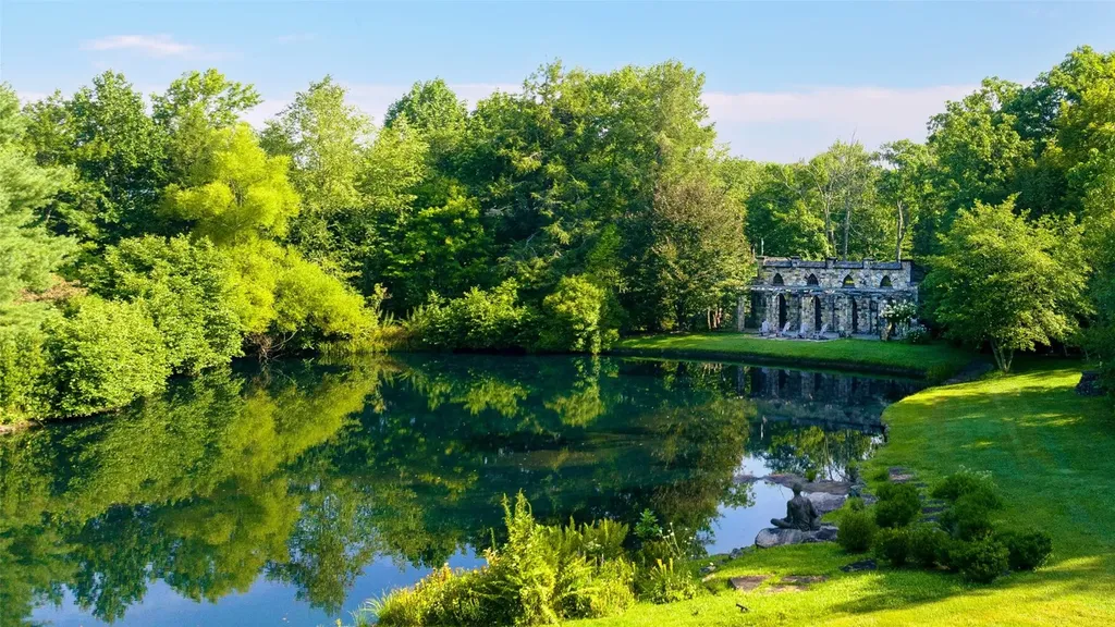 581 Sagee Woods Drive Highlands NC 28741