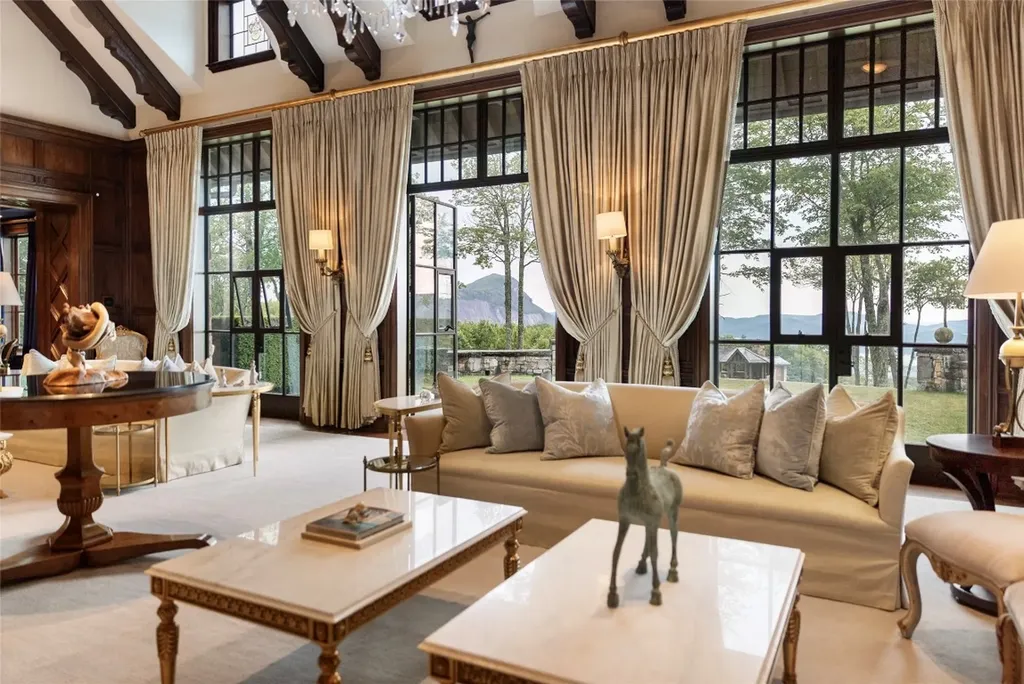 581 Sagee Woods Drive Highlands NC 28741