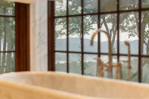 581 Sagee Woods Drive Highlands NC 28741