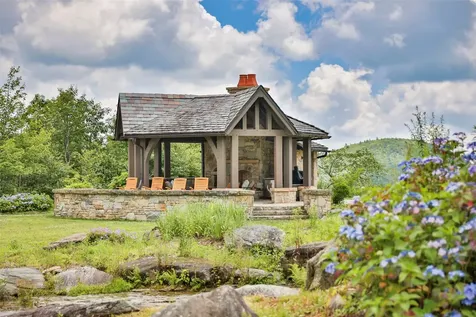 581 Sagee Woods Drive Highlands NC 28741